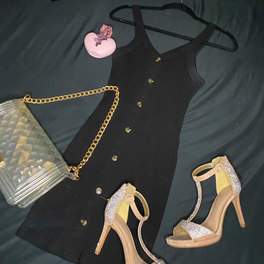 FASHION NOVA: Black mini dress